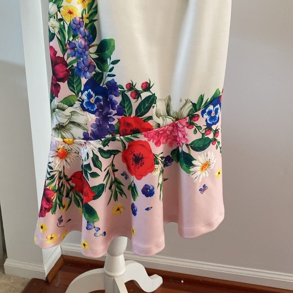 Venus dress size XS gorgeous! - Picture 7 of 16